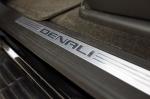 GMC Sierra Denali 2011 года